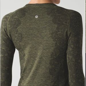 Lululemon Swiftly Tech Long Sleeve Crew 10